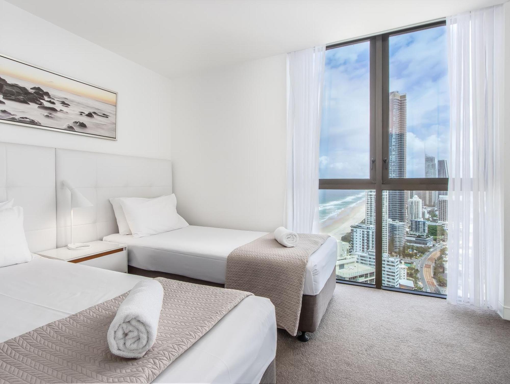 Premium Oceanfront Unit At Rhapsody Surfers Paradise Gold Coast